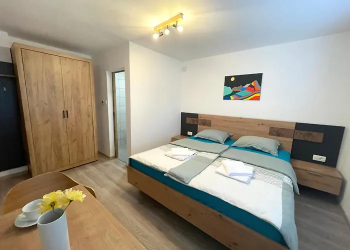 Rum i privatbostad And Pri Baslju *