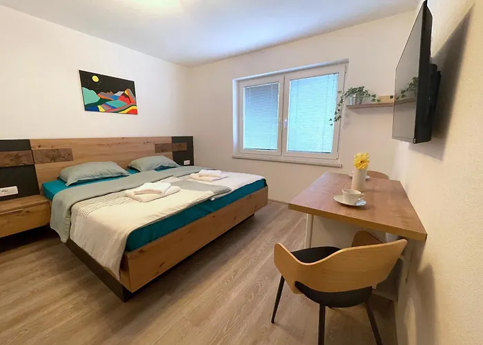 And Pri Baslju * سيركنو