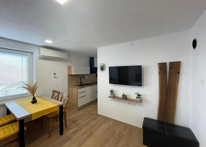 منزل للإقامة And Pri Baslju *